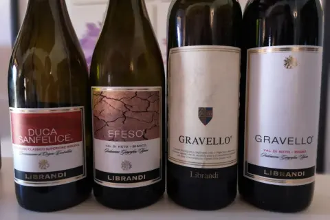 Quattro bottiglie di ottimo vino calabrese Librandi: Duca Sanfelice, Efeso, e due Gravedello.