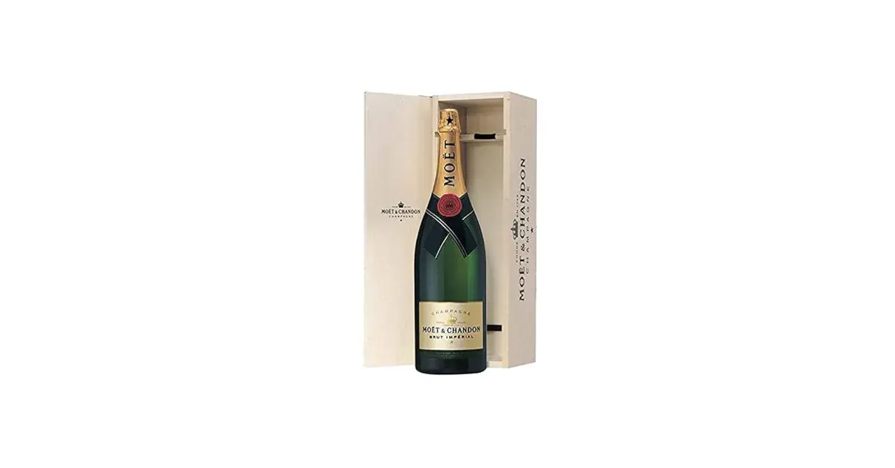Bottiglia Moët & Chandon Brut Imperial in elegante cofanetto di legno. Una nome bottiglia 6 litri per celebrare momenti speciali.